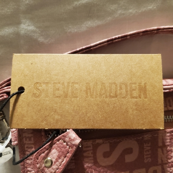 Steve Madden Trifold Clutch Wallet Wristlet - Pink (NWT) - Picture 11 of 12